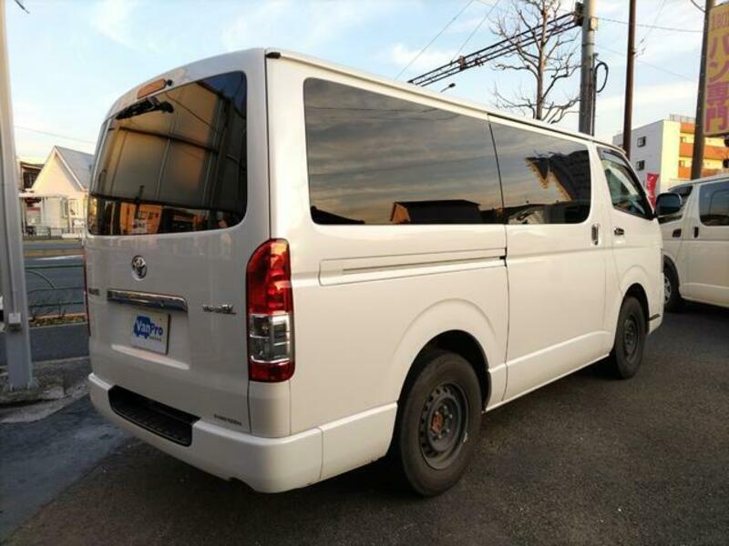 HIACE VAN
