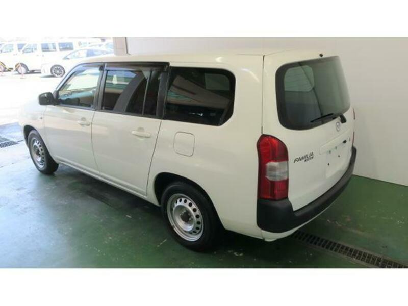 FAMILIA VAN