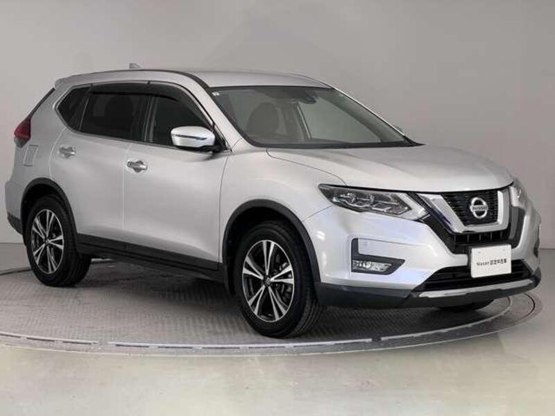X-TRAIL