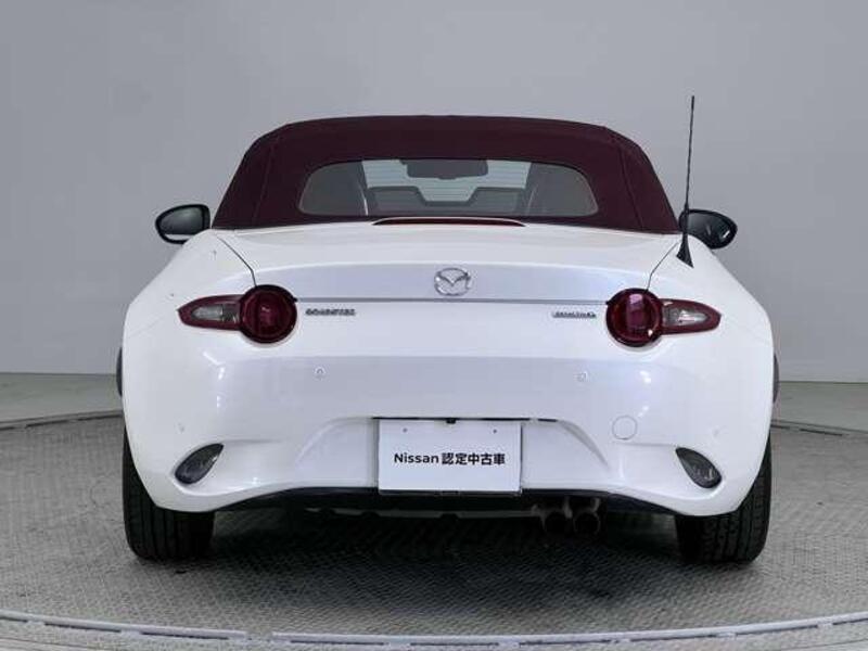 ROADSTER