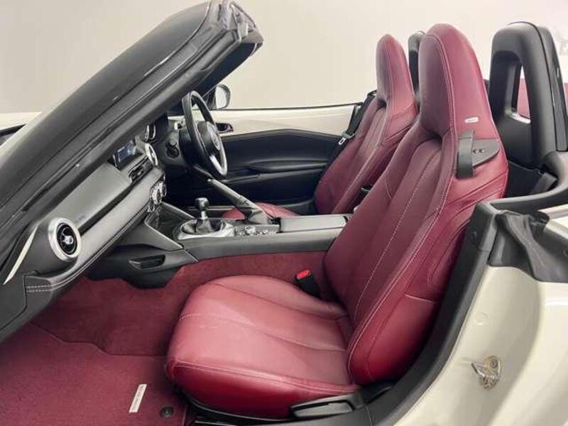 ROADSTER