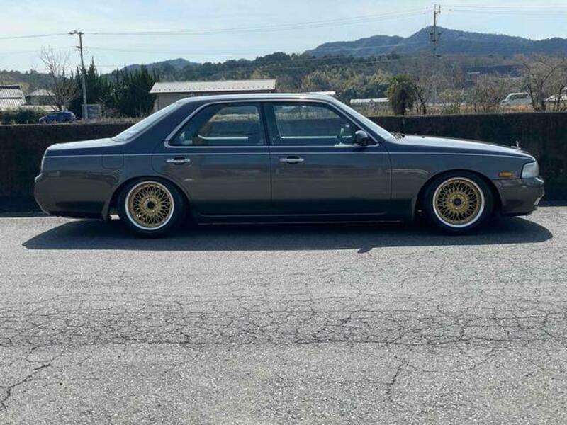 LAUREL