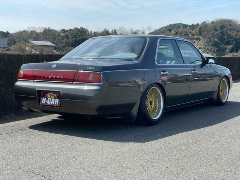 LAUREL