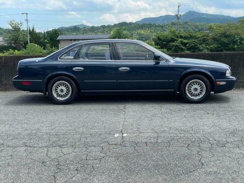 INFINITI Q45