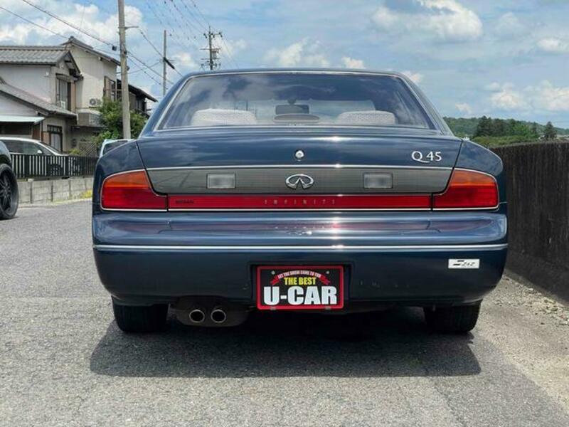INFINITI Q45