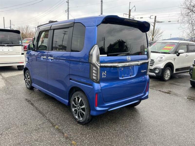 N BOX CUSTOM