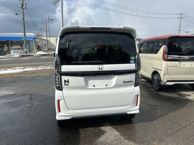 N BOX CUSTOM