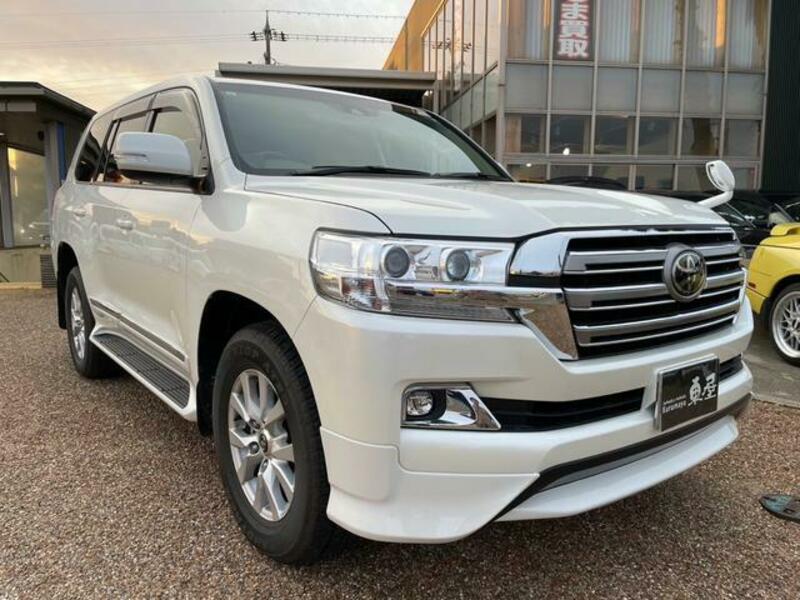 TOYOTA LAND CRUISER