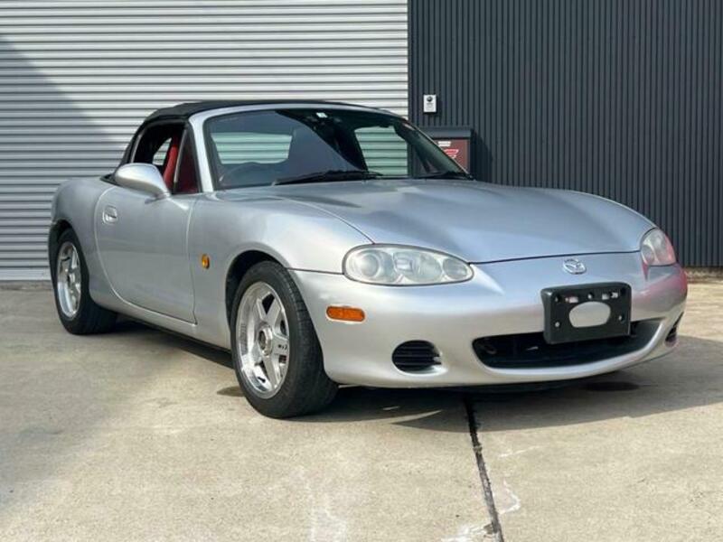 ROADSTER