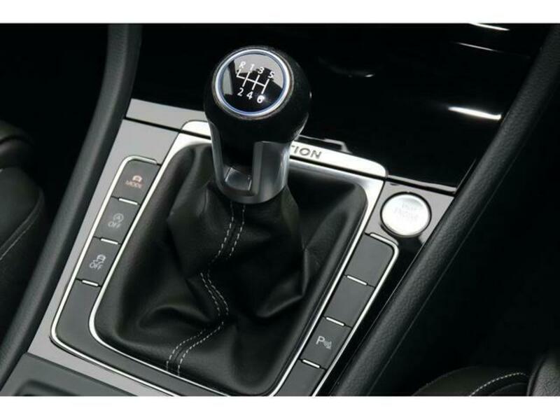 GOLF R