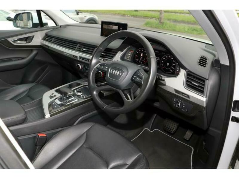 Q7