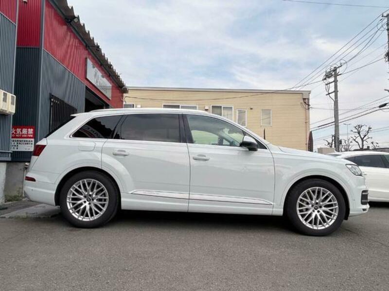 Q7