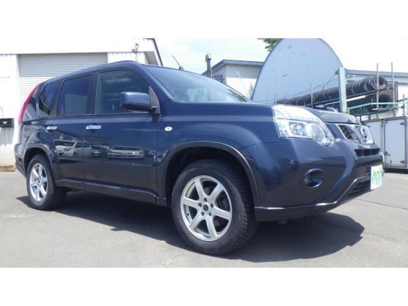 X-TRAIL