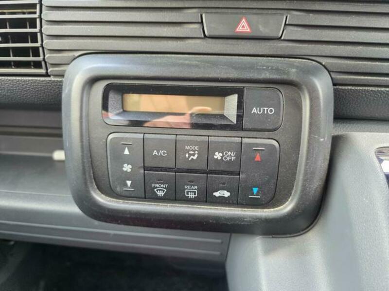 N-VAN