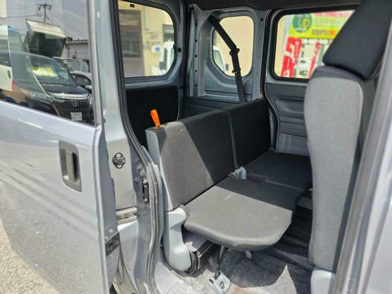N-VAN