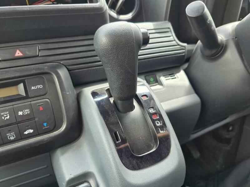 N-VAN