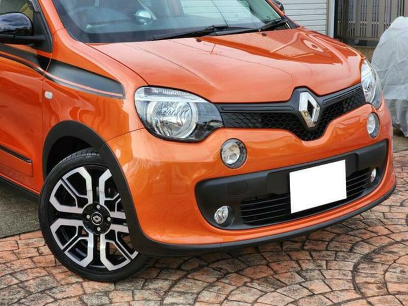 TWINGO