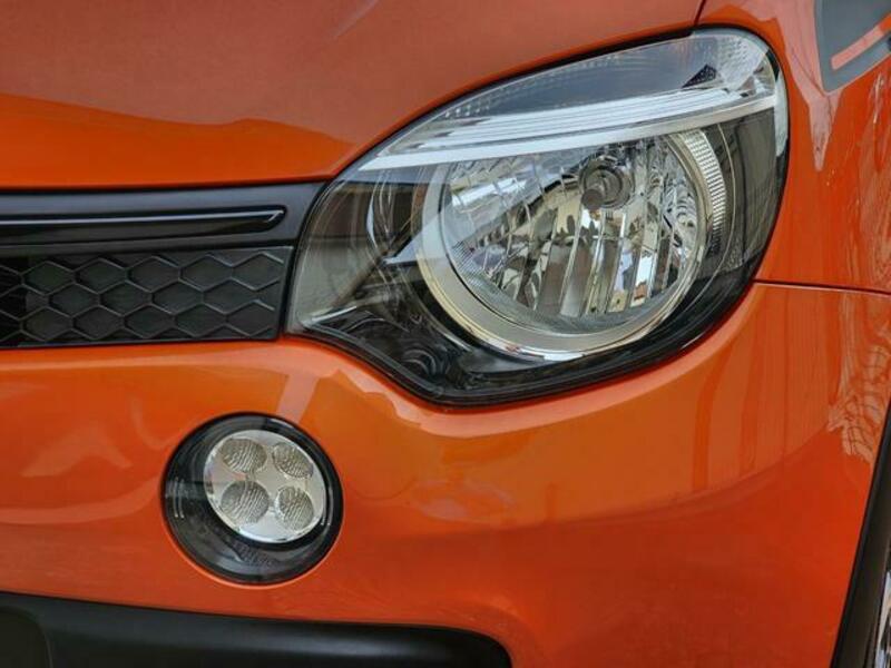 TWINGO
