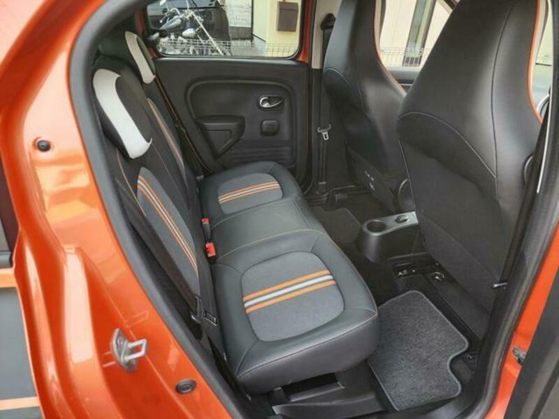TWINGO