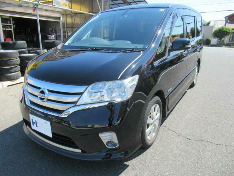NISSAN SERENA