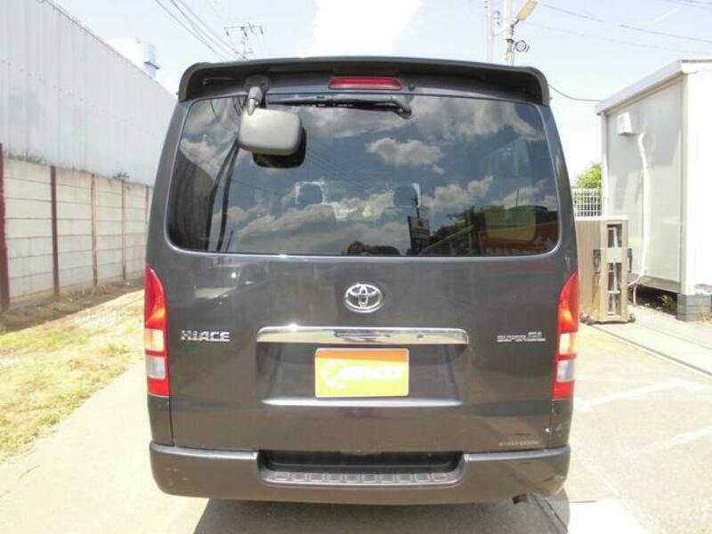 HIACE VAN