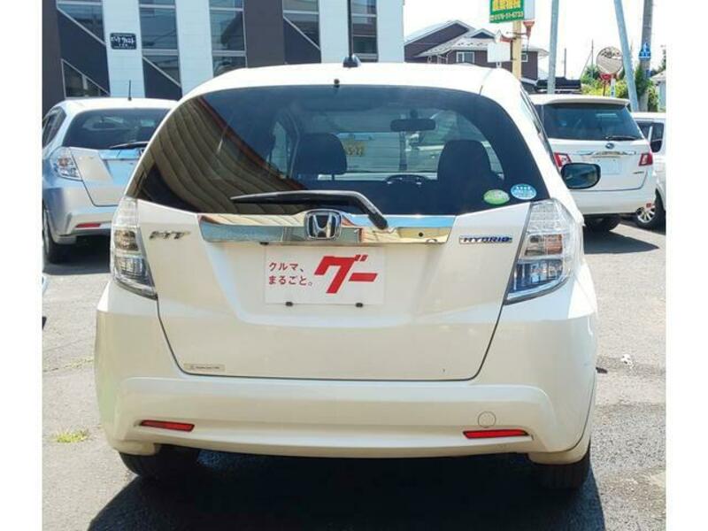 FIT HYBRID