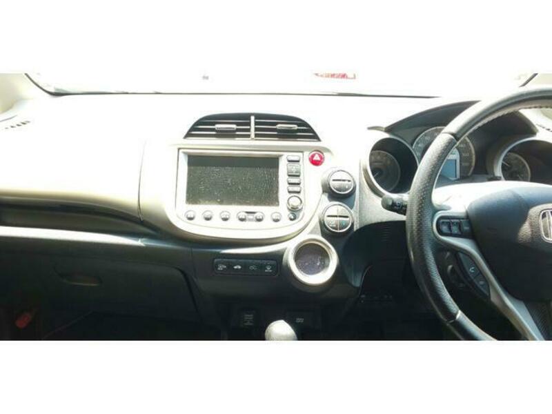 FIT HYBRID