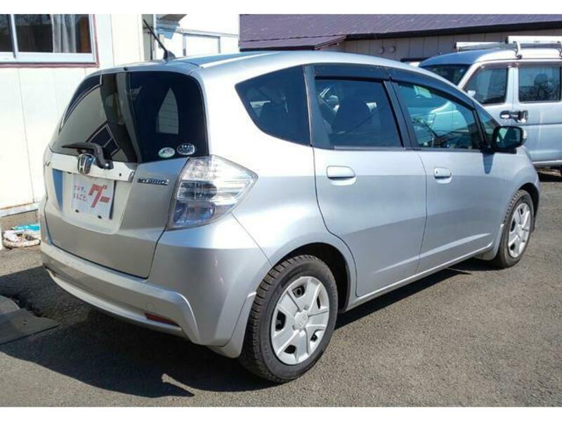 FIT HYBRID