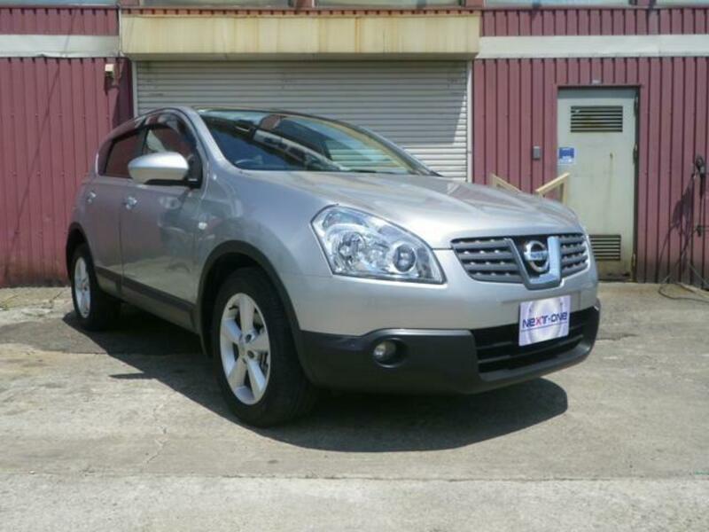 NISSAN DUALIS