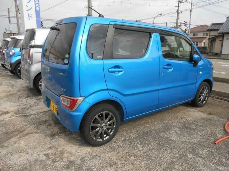 WAGON R