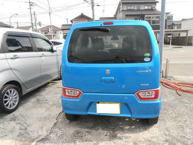 WAGON R