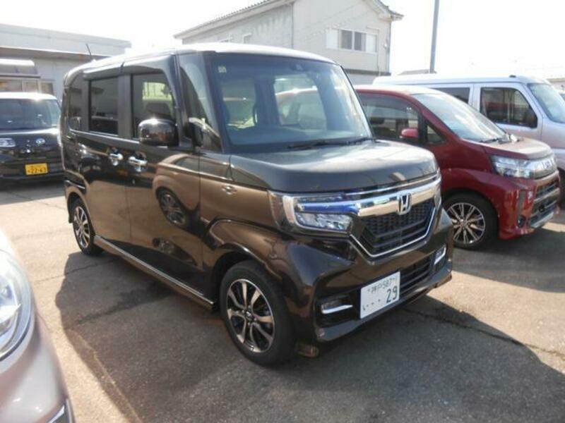 N BOX CUSTOM