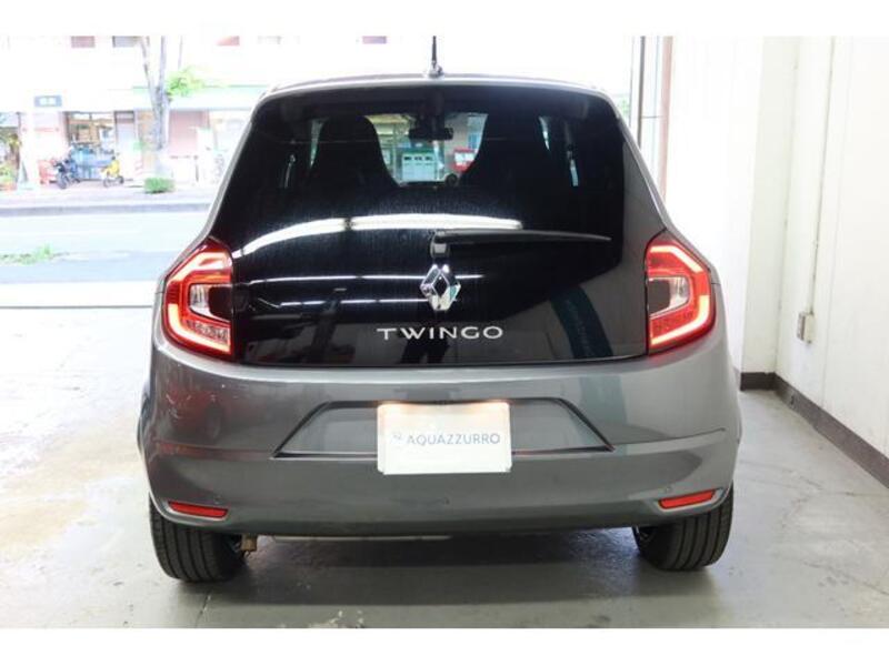 TWINGO