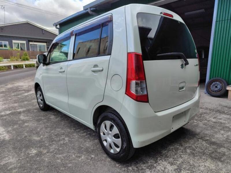 WAGON R