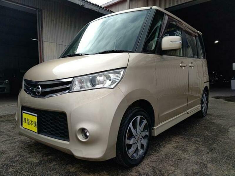 NISSAN ROOX