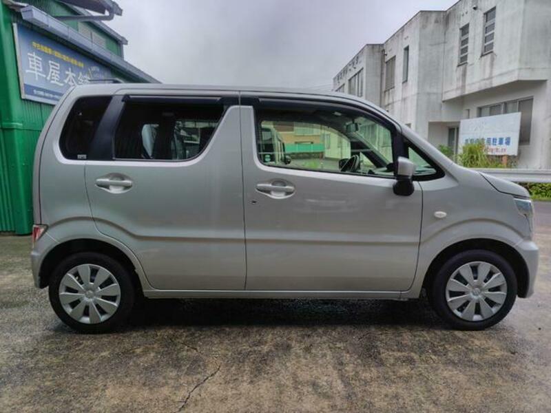 WAGON R