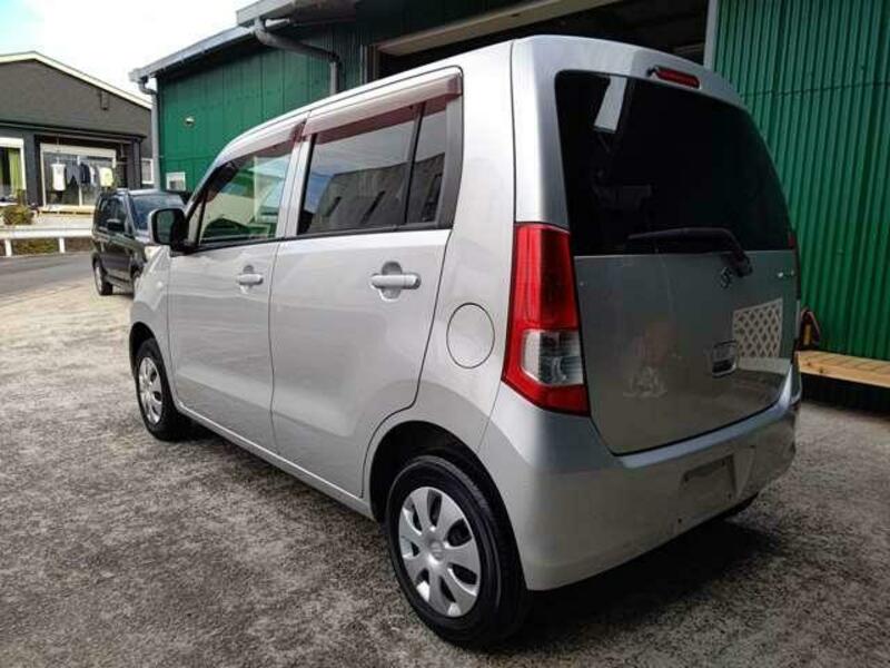 WAGON R