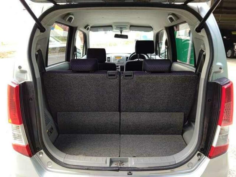 WAGON R