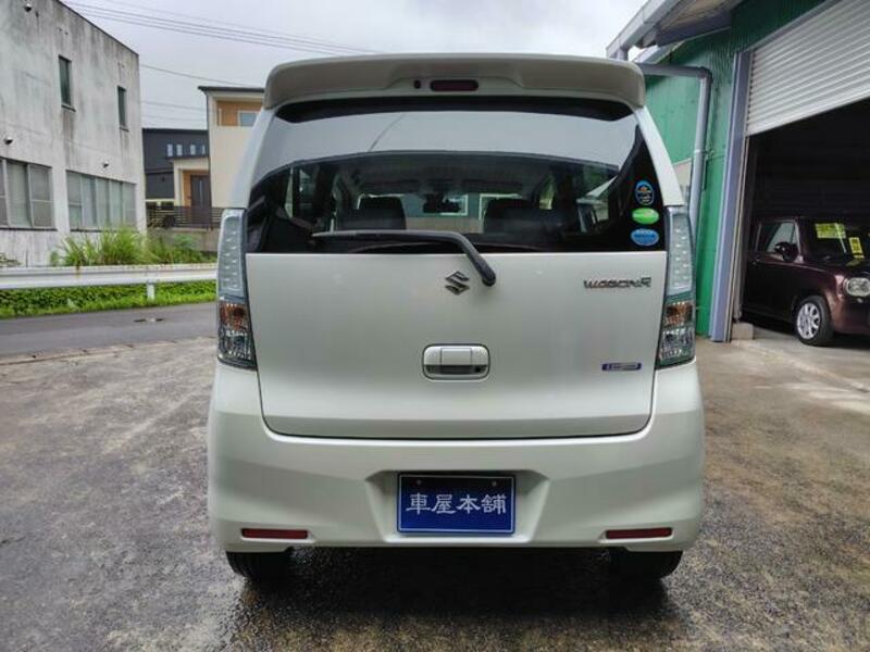 WAGON R