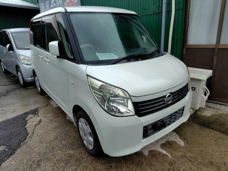 NISSAN ROOX