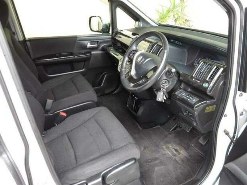 STEPWAGON SPADA