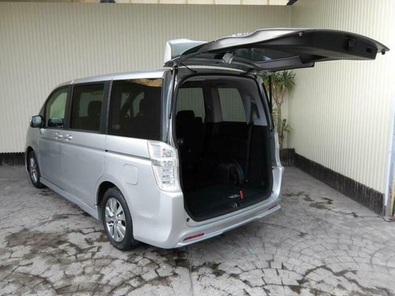 STEPWAGON SPADA