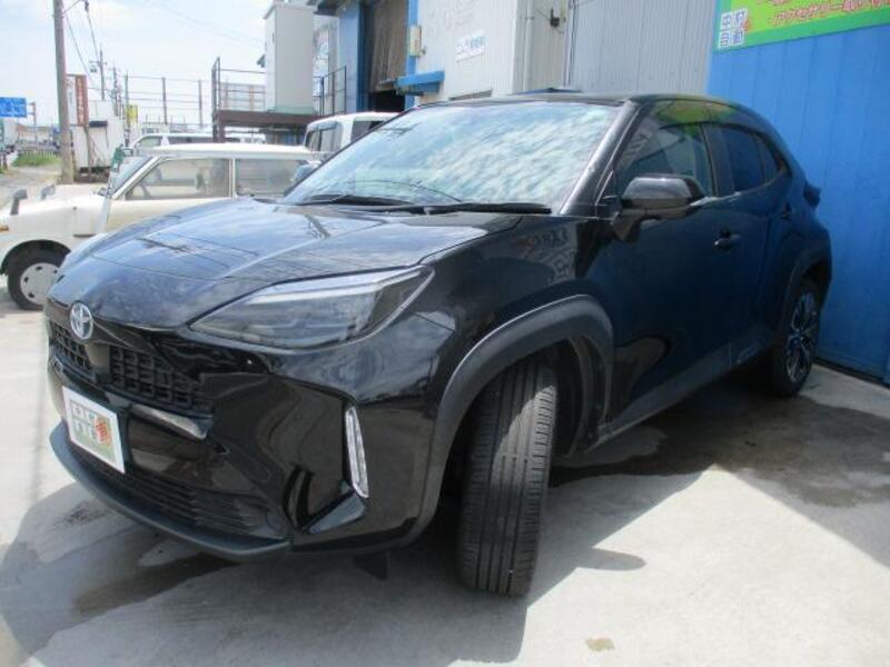 YARIS CROSS