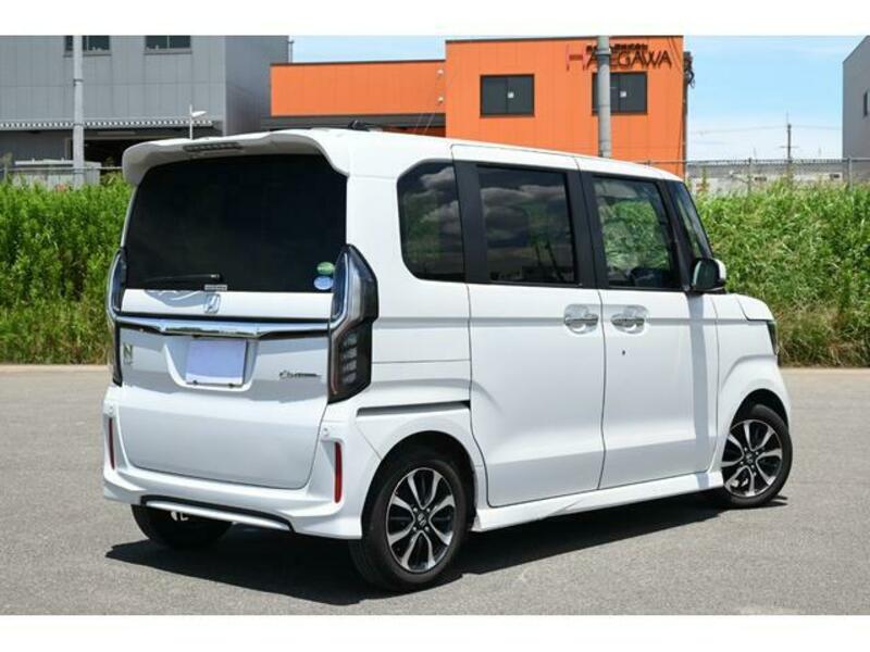 N BOX CUSTOM