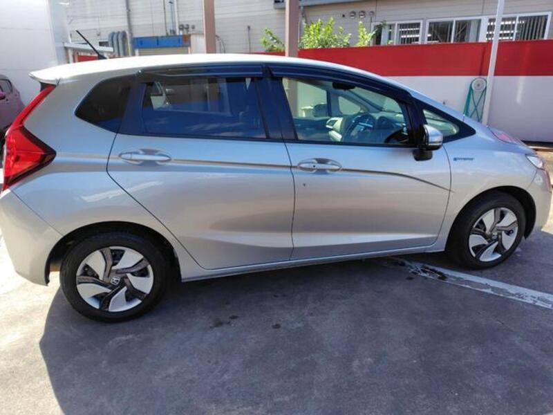 FIT HYBRID