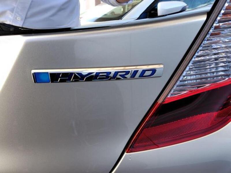FIT HYBRID