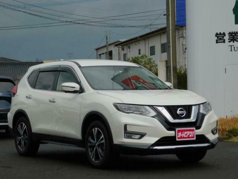 X-TRAIL
