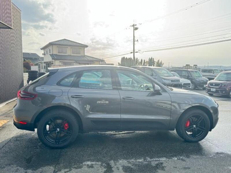 MACAN