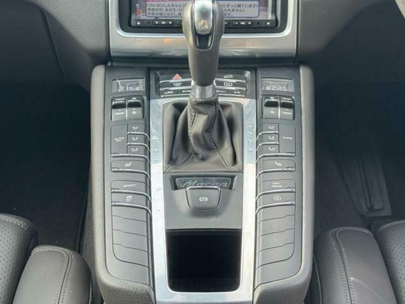 MACAN