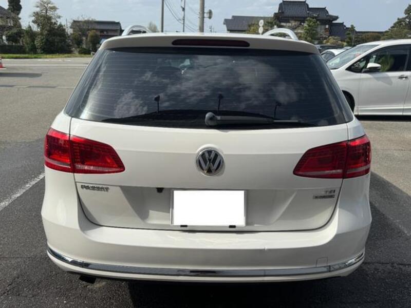 PASSAT VARIANT